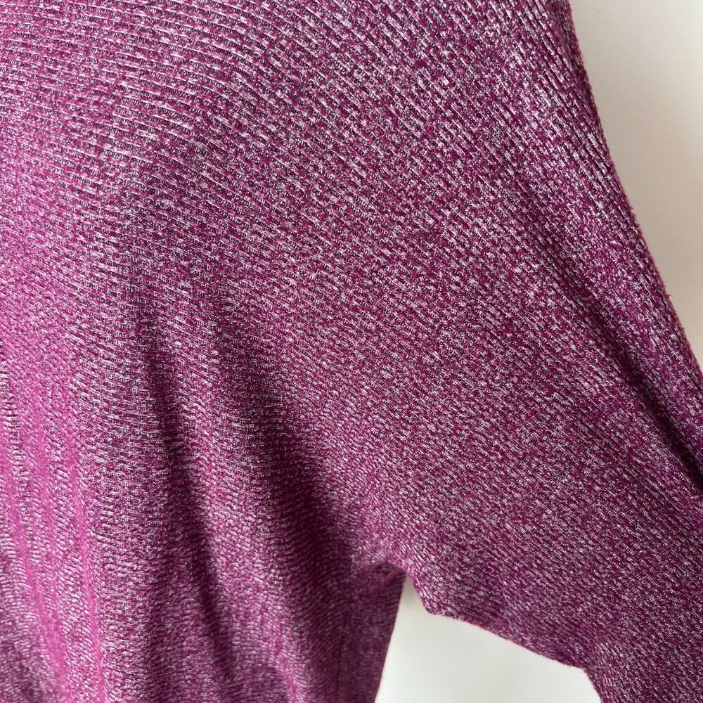 Time and Tru Oversized Lightweight Long Sleeve Top - Picture 5 of 7